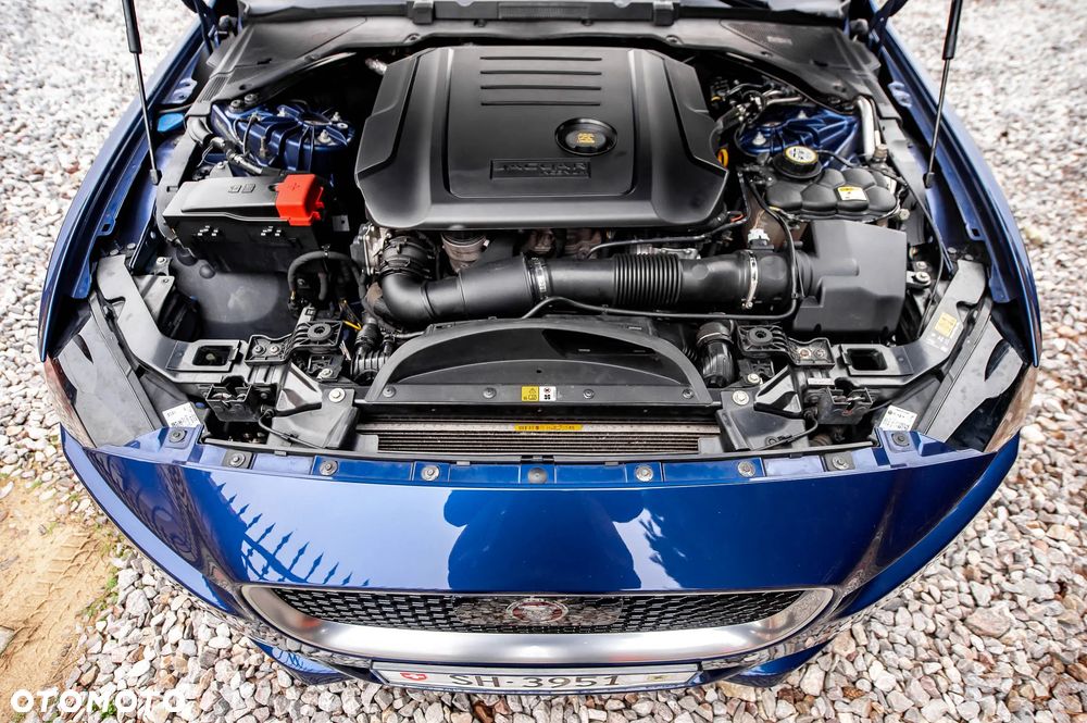Jaguar XE 20d R-Sport Ingenium Edition - 17