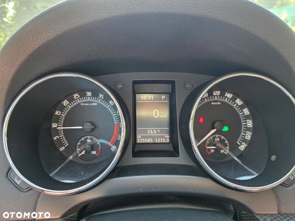 Skoda Yeti 2.0 TDI DSG 4x4 Monte Carlo - 15