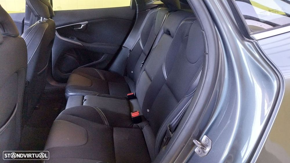 Volvo V40 1.6 D2 Kinetic - 17