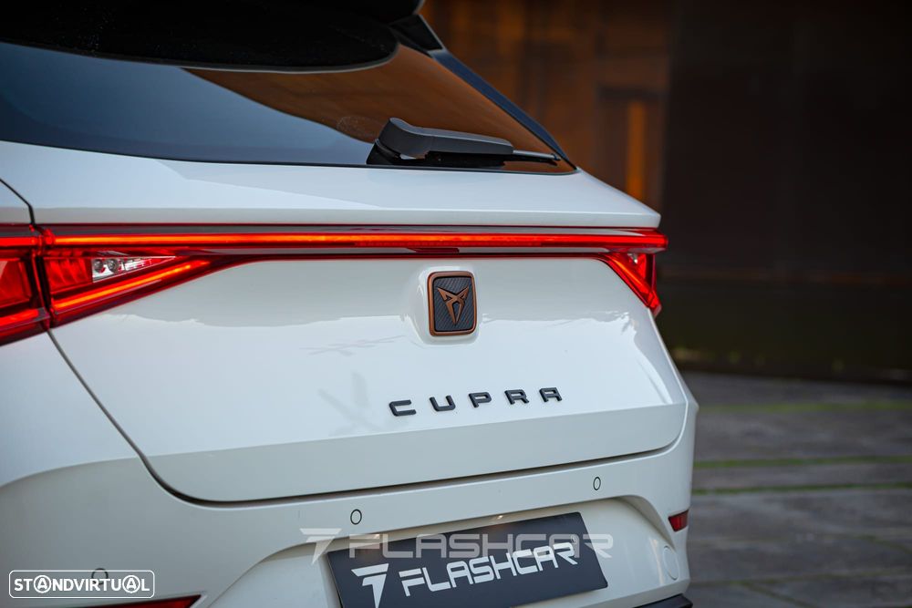 Cupra Leon ST 1.4 e-Hybrid MID DSG - 52