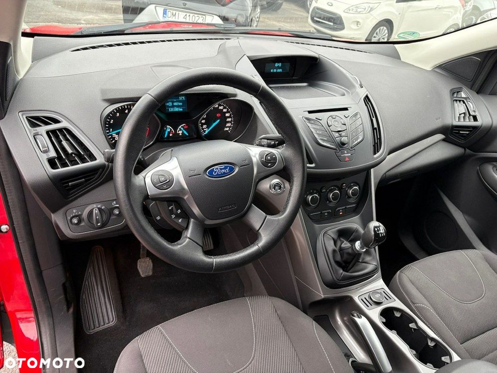 Ford Kuga 1.5 EcoBoost 2x4 Cool & Connect - 3
