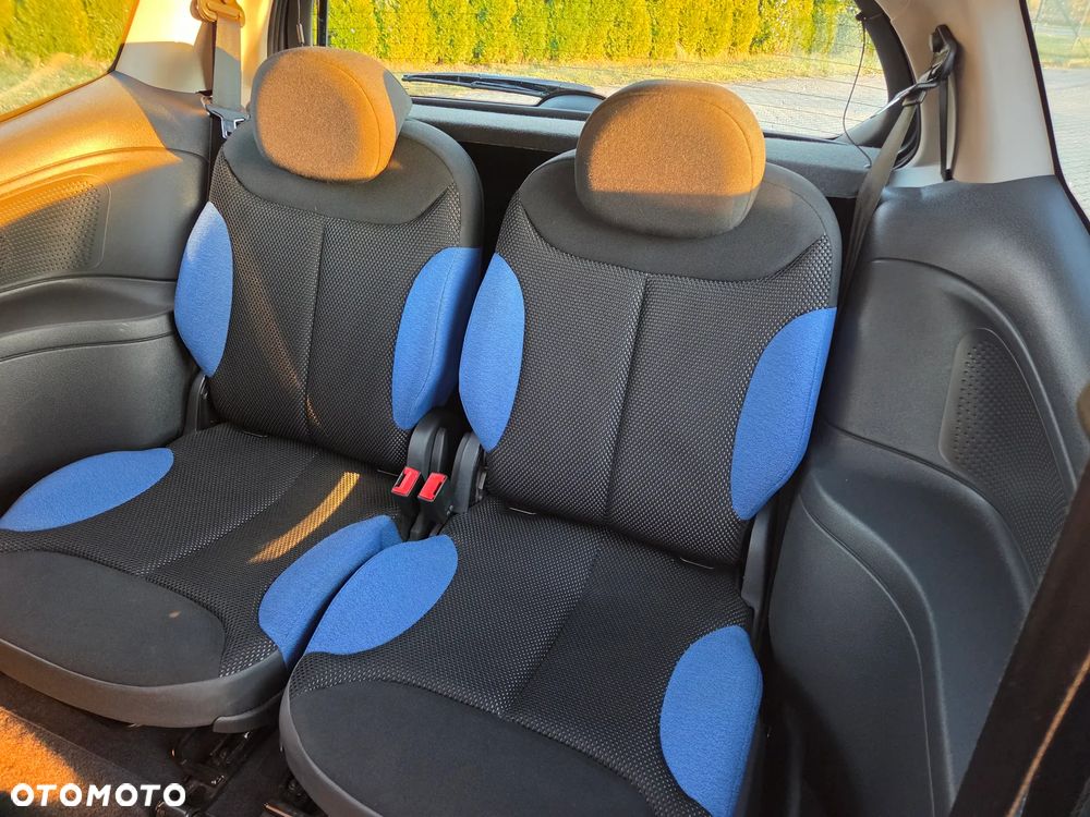 Citroën C2 1.4 VTR - 12