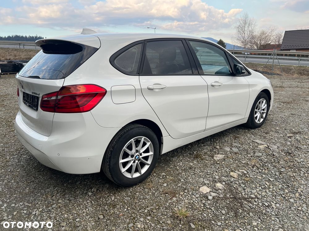 BMW Seria 2 216d Sport Line - 10