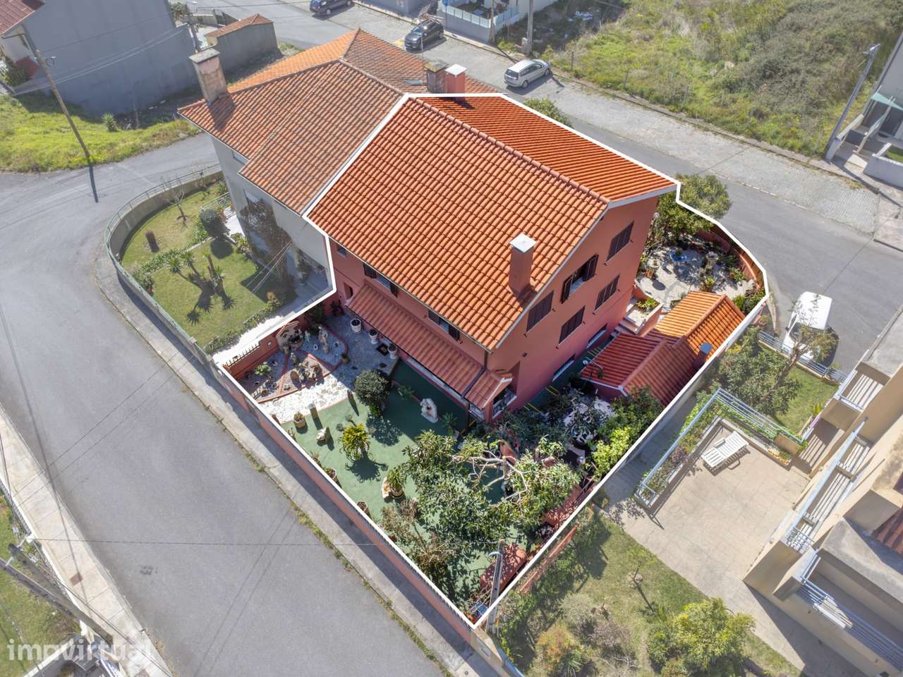 Moradia Geminada V3+1 em Vila Nova de Anha - Grande imagem: 2/26