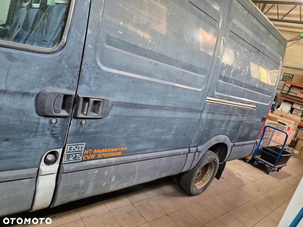 LISTWA KAROSERII L2 ŚREDNIAK IVECO DAILY III IV 99-13r.