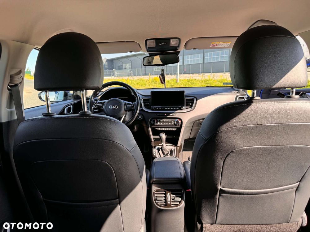 Kia Ceed 1.4 T-GDI L Business Line Plus - 18