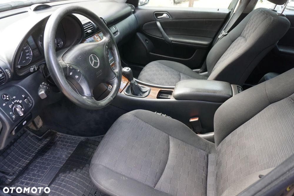 Mercedes-Benz Klasa C 200 CDI Elegance - 8