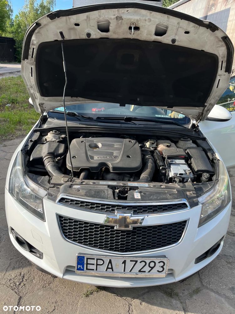Chevrolet Cruze - 14