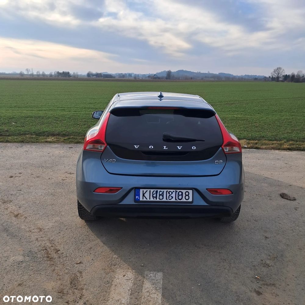 Volvo V40 D2 Momentum - 13