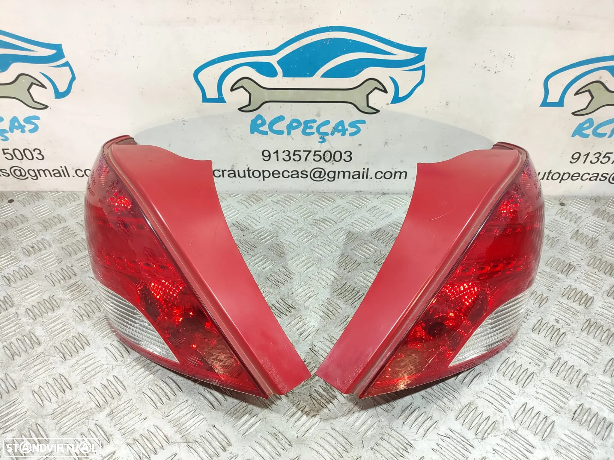 Conjunto Farolins Peugeot 207 Led 9686566080 9686565980 - 10