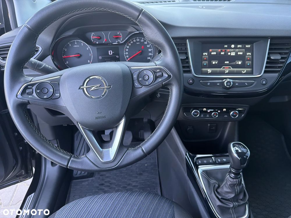 Opel Crossland X 1.2 T Design Line S&S - 13