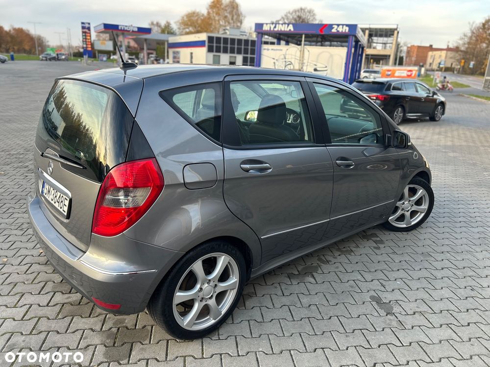 Mercedes-Benz Klasa A 160 BlueEFFICIENCY - 24