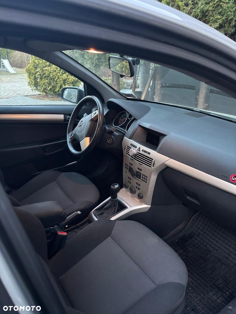 Opel Astra 1.6 Enjoy - 8