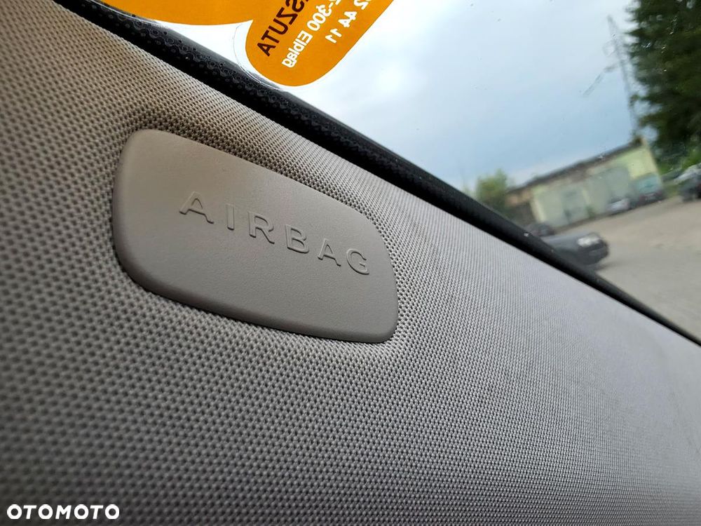 Mercedes-Benz Klasa E 300 BlueTEC HYBRID Avantgarde - 34