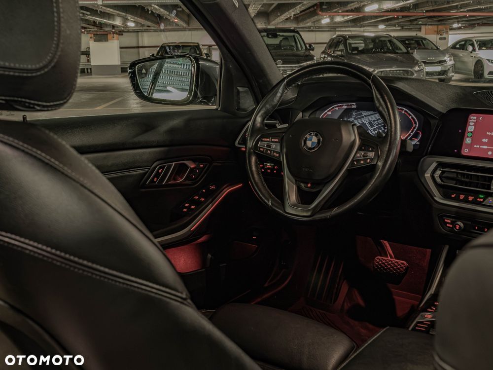 BMW Seria 3 330i xDrive Luxury Line - 15