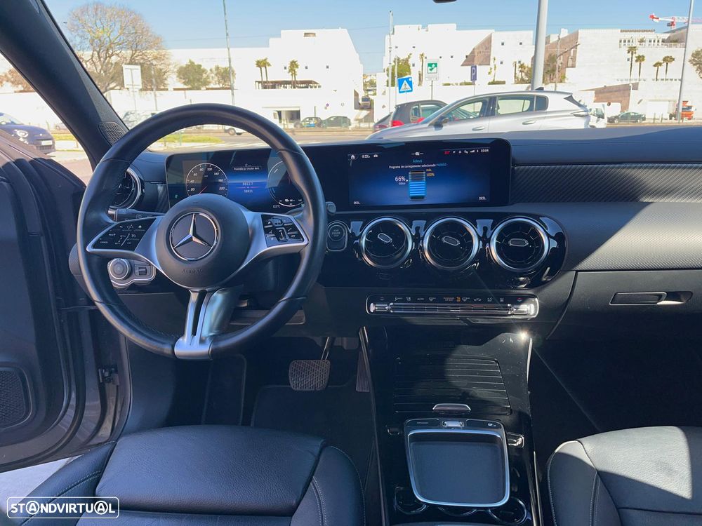 Mercedes-Benz A 250 e Progressive - 8