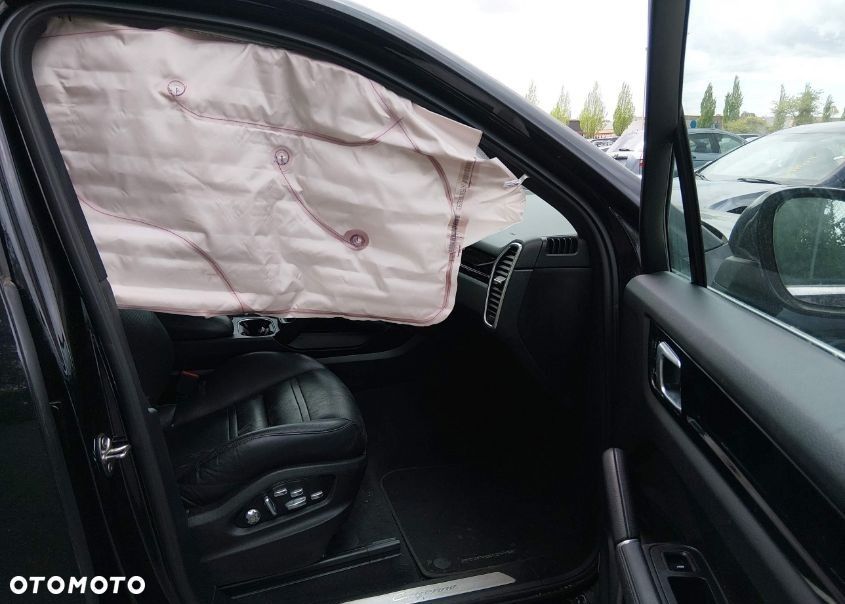Porsche Cayenne Tiptronic S - 14