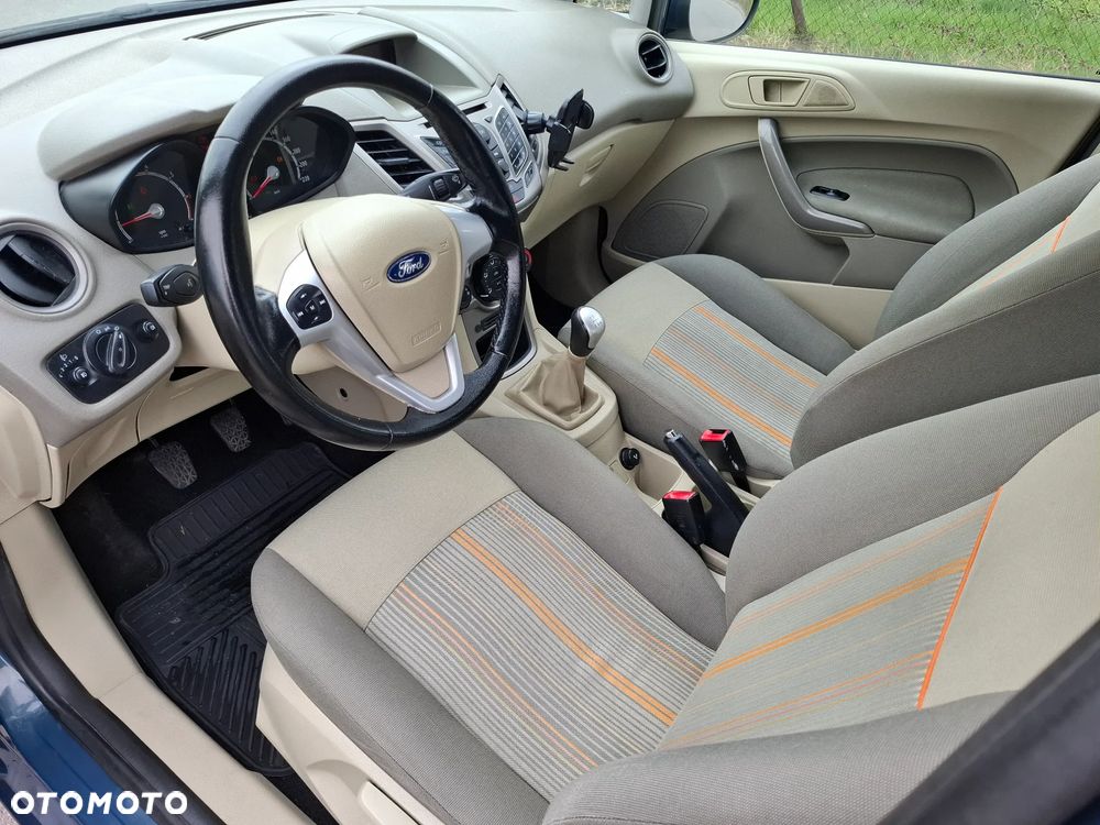 Ford Fiesta 1.25 SYNC Edition - 29