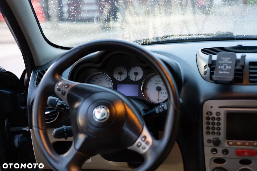 Alfa Romeo 147 - 14