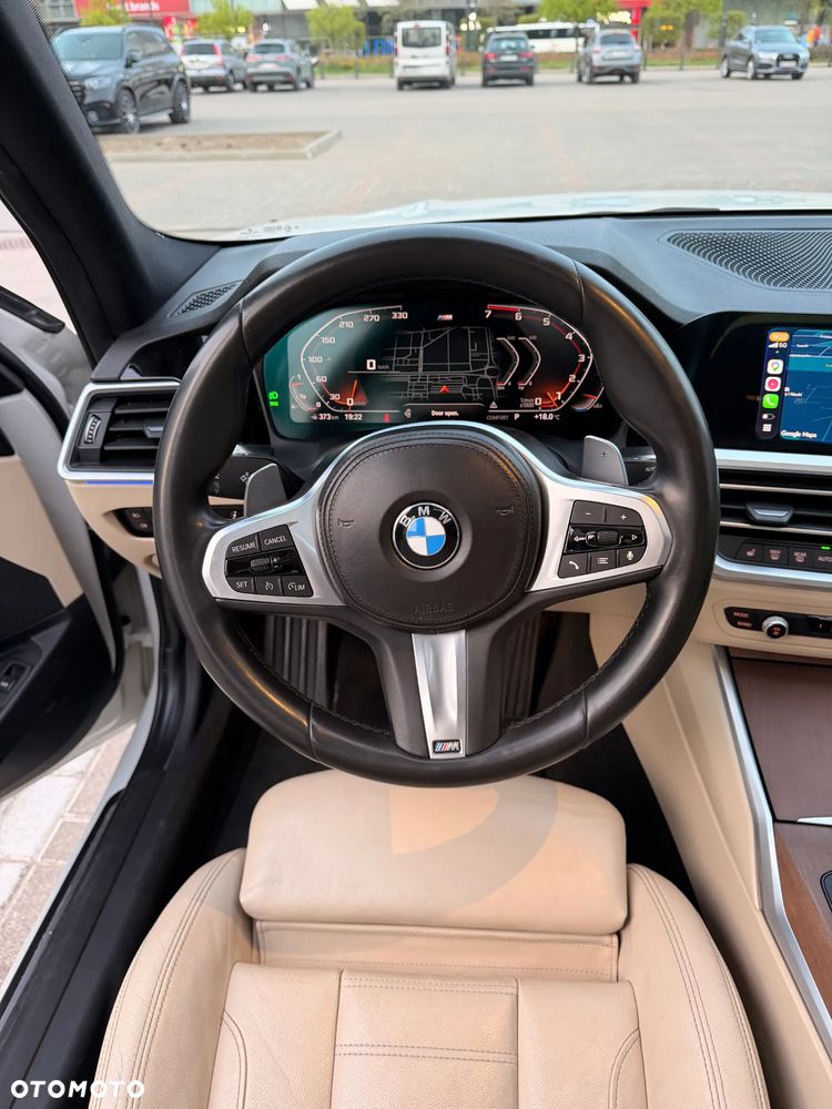 BMW Seria 3 330i M Sport - 18