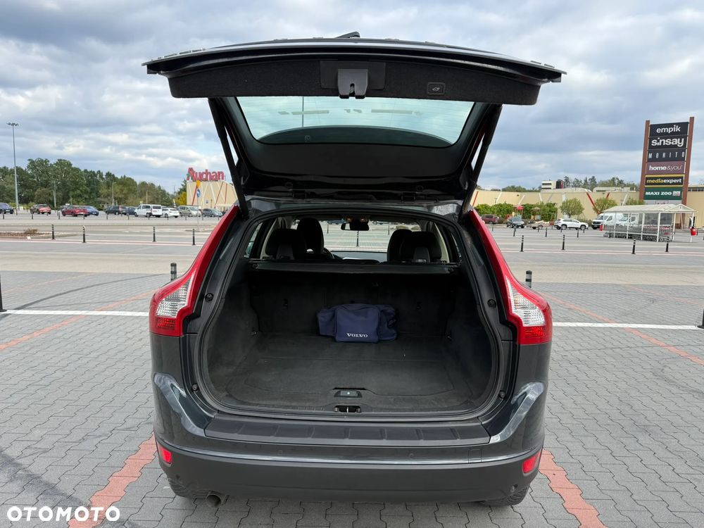 Volvo XC 60 D4 Momentum - 7