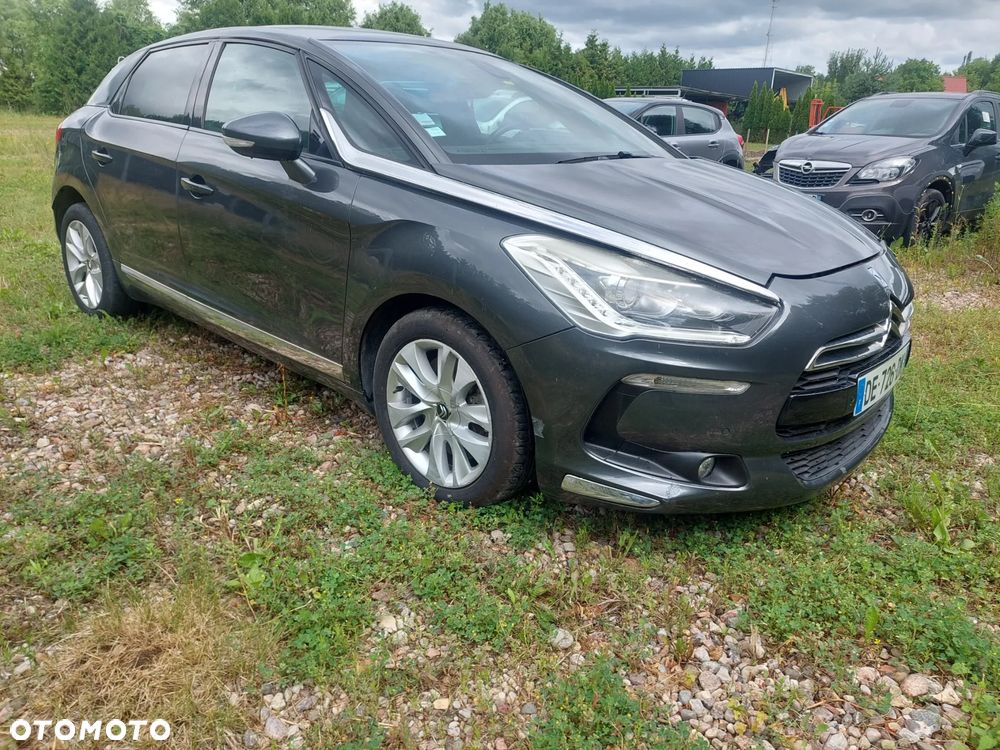 DS Automobiles DS 5 - 5