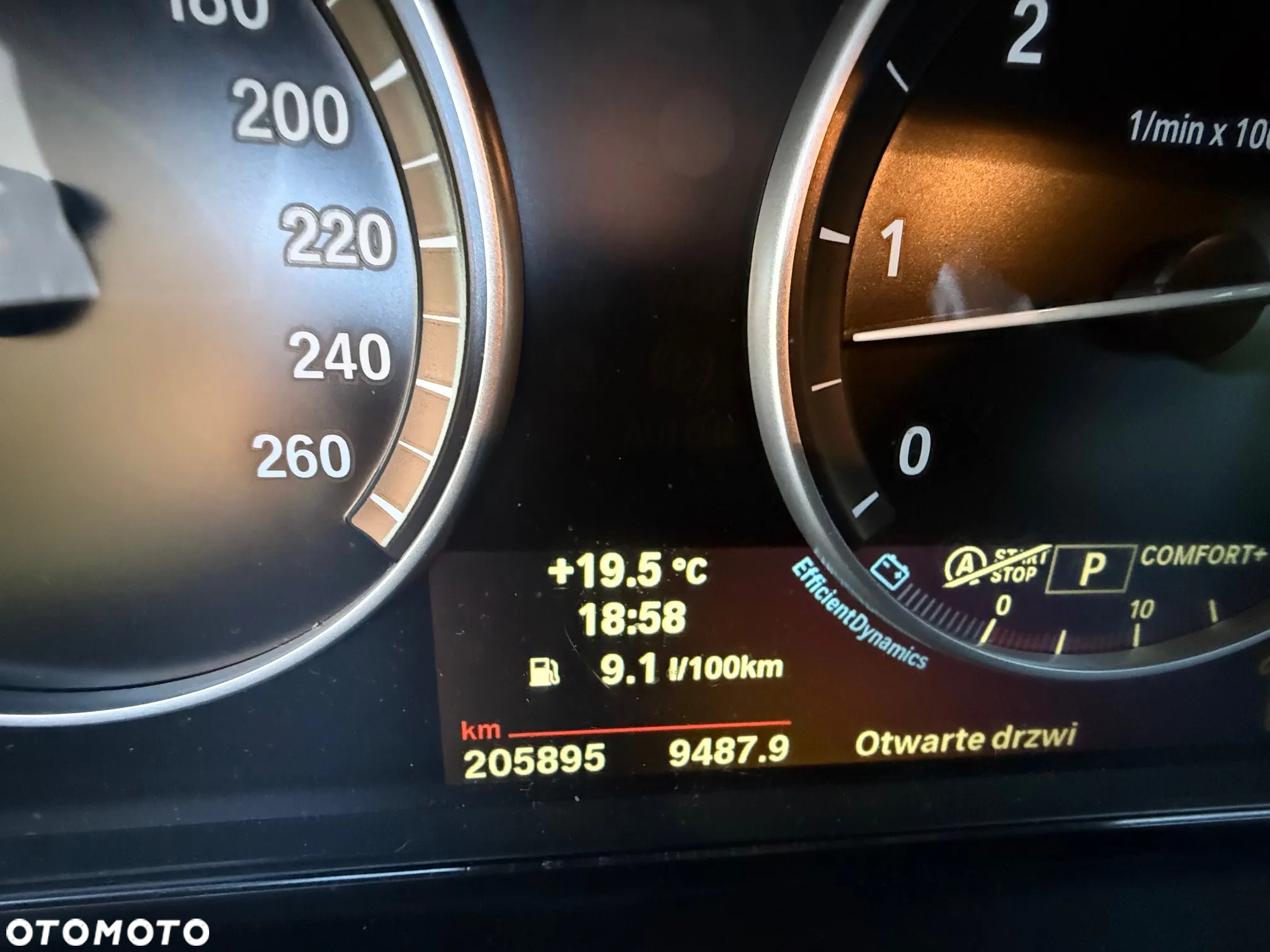 BMW Seria 5 530d xDrive Touring Sport-Aut - 19