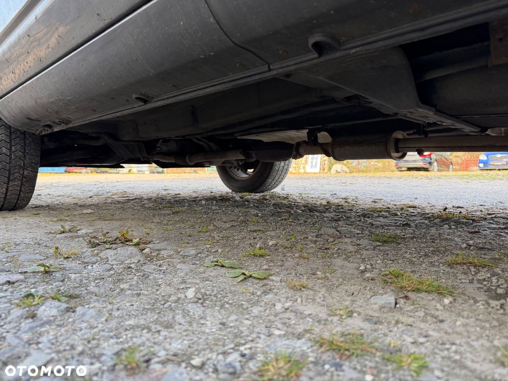 Kia Sportage 2.0 LX - 9