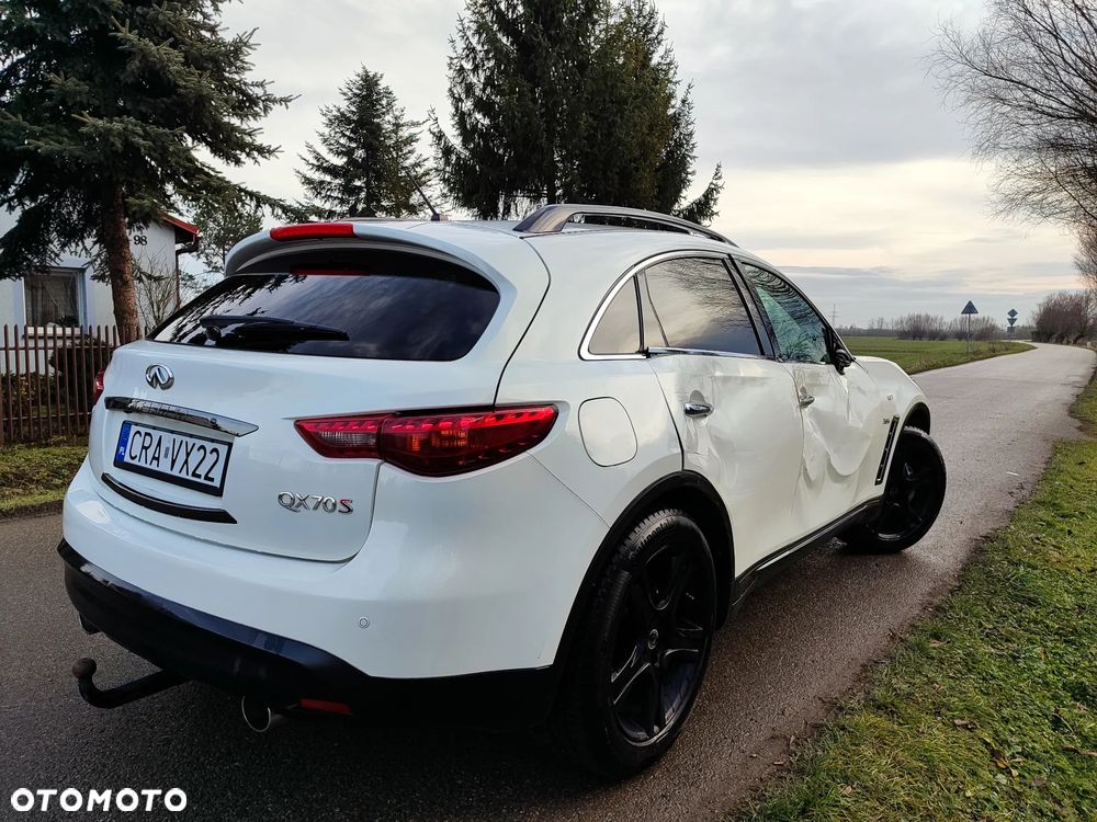 Infiniti QX70 3.0d S - 6