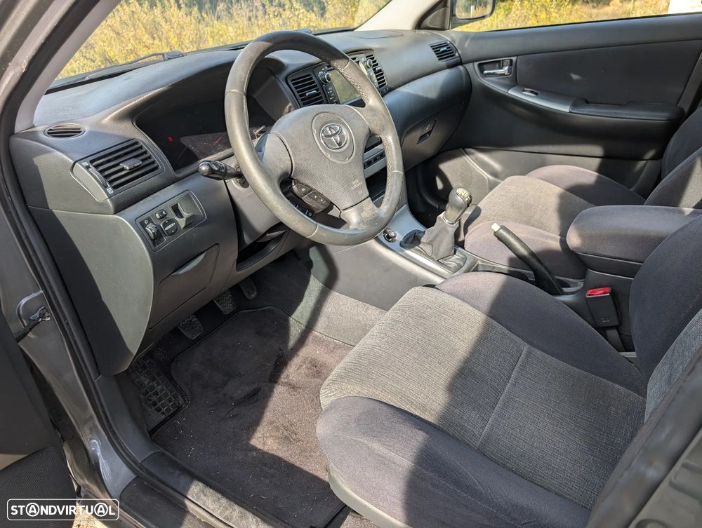 Toyota Corolla 1.4 Sol - 10