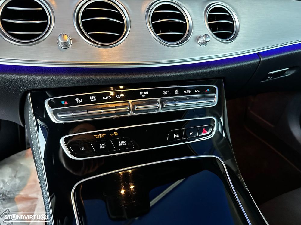 Mercedes-Benz E 300 de AMG Line - 43