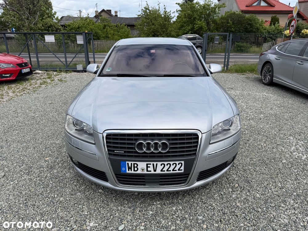 Audi A8 4.2 Quattro - 2