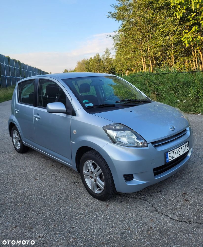 Daihatsu Sirion - 1