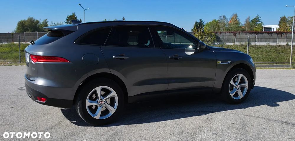 Jaguar F-Pace - 11