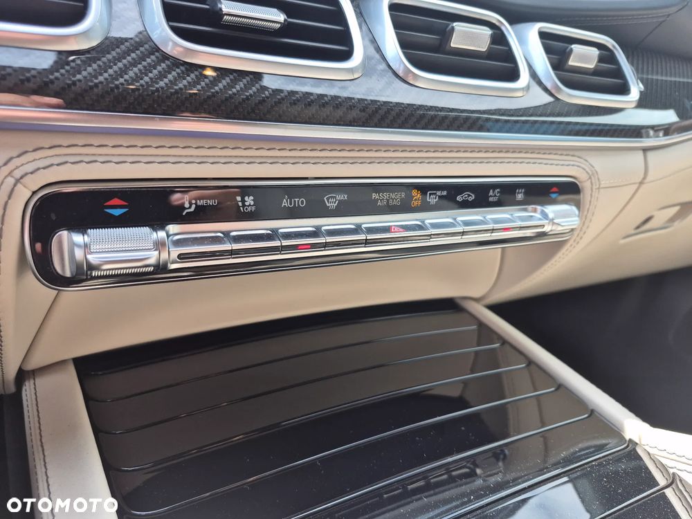 Mercedes-Benz GLS - 38