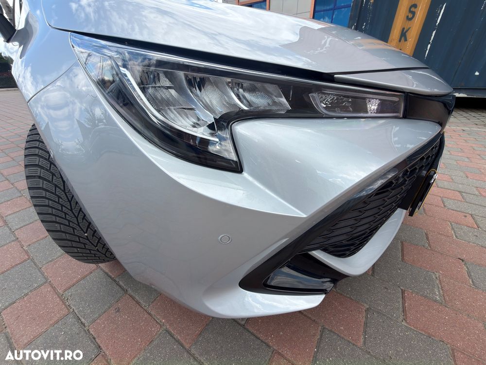 Toyota Corolla 1.8 HSD Business - 12