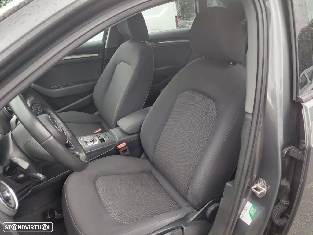 Audi A3 Sportback 1.6 TDI - 6