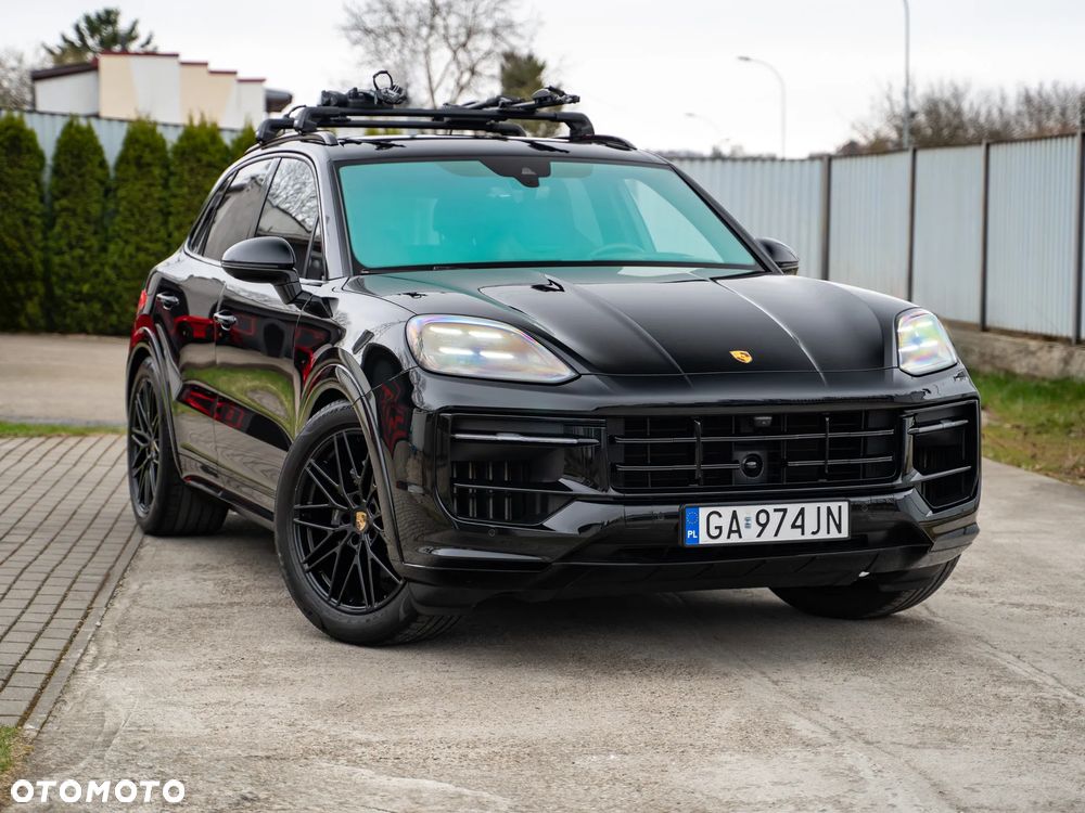 Porsche Cayenne - 1