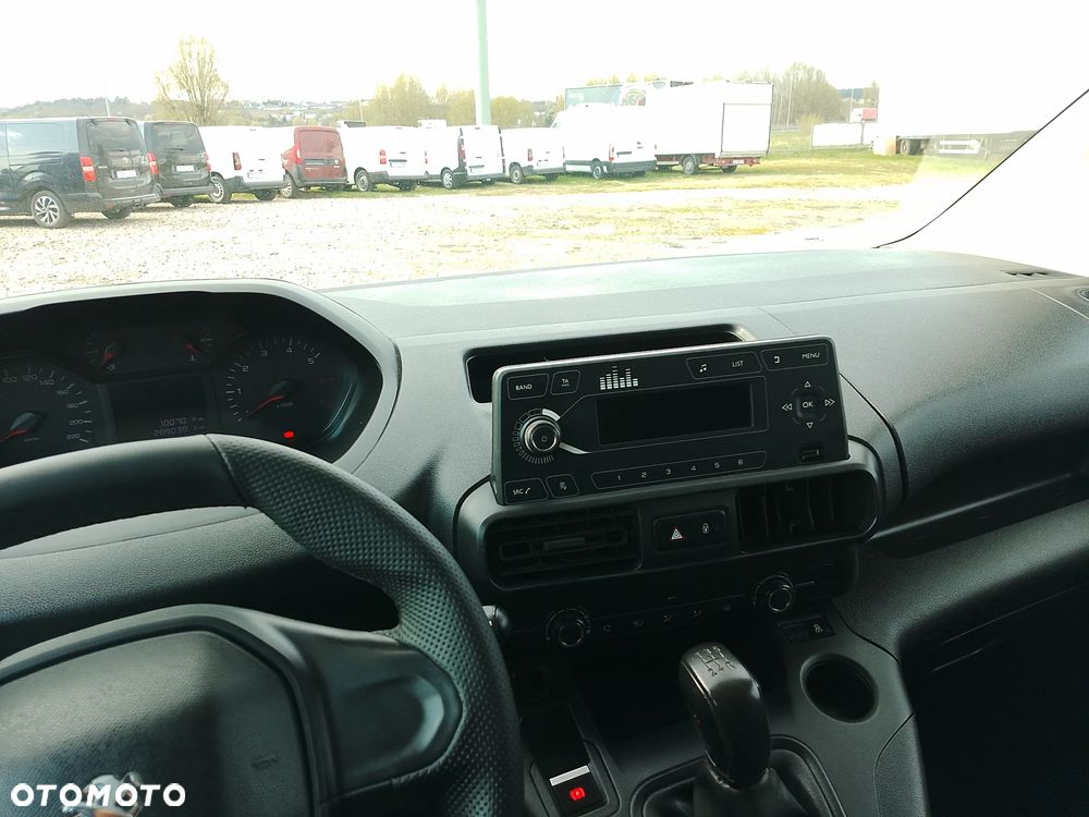 Peugeot Partner Proace Berlingo Combo Doblo L2 Izoterma Chłodnia Salon PL półka Inox 3 osoby - 26