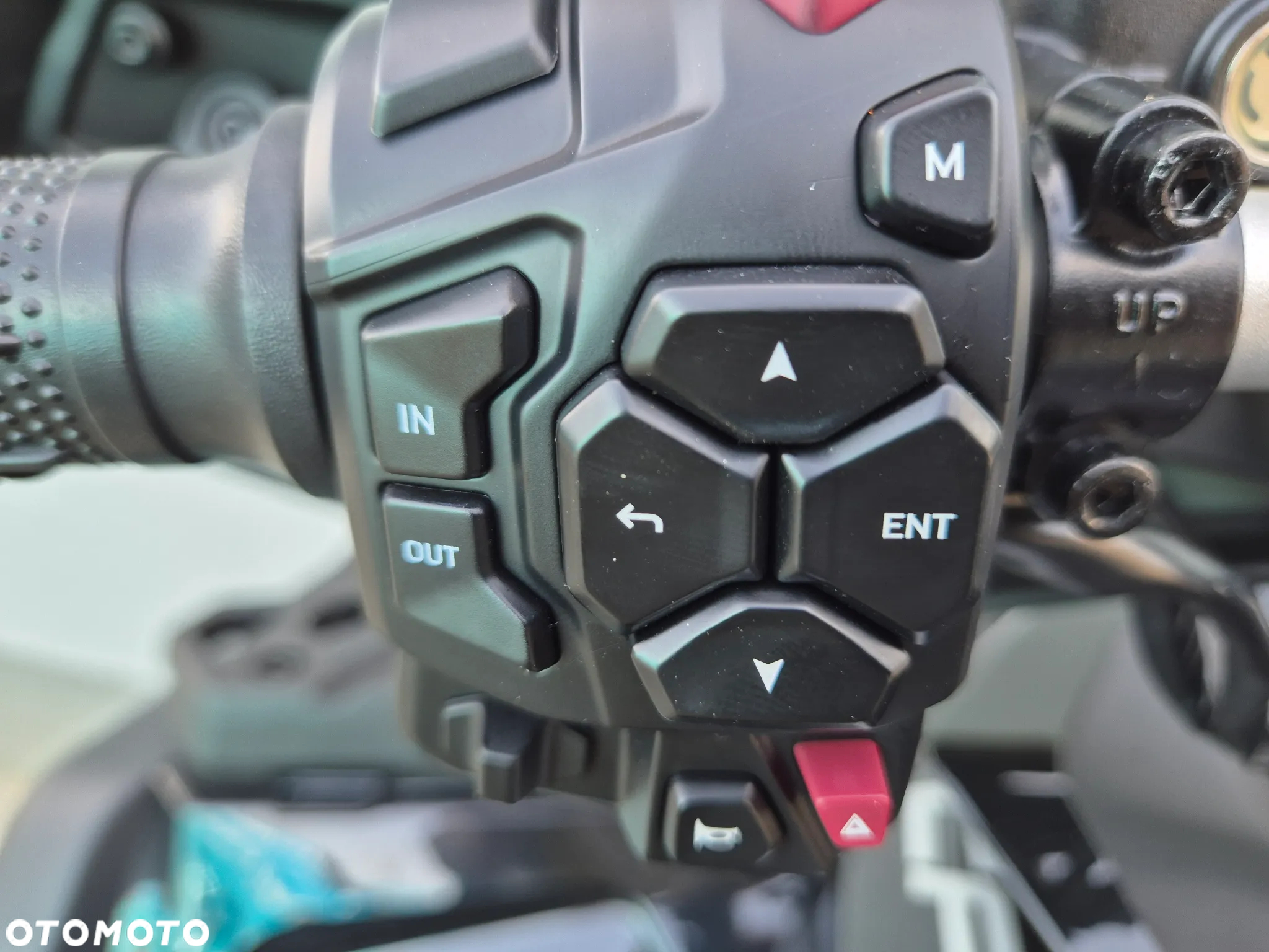 CFMoto CForce - 17