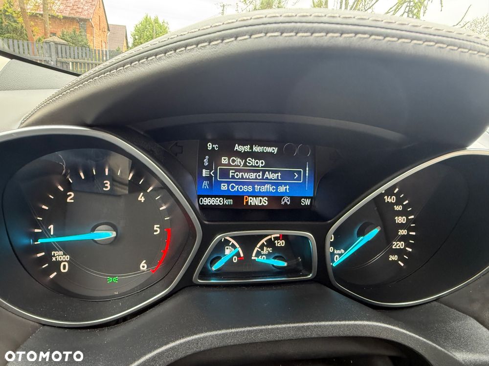 Ford Kuga 2.0 TDCi 4x4 Vignale - 38