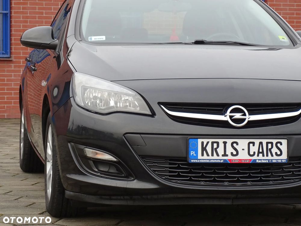 Opel Astra 1.4 T Executive - 12