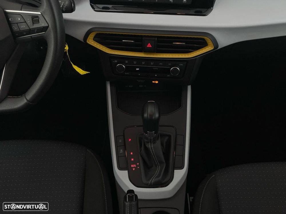 SEAT Arona - 16