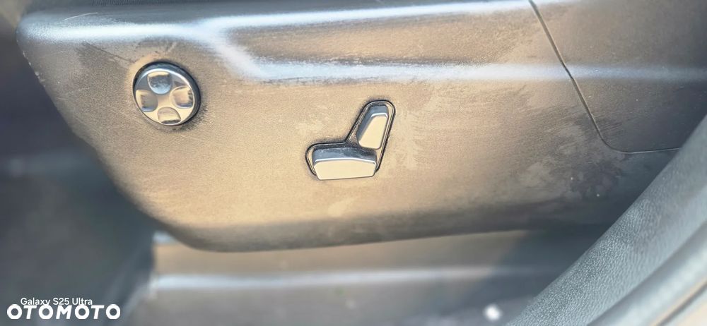 Jeep Grand Cherokee - 12