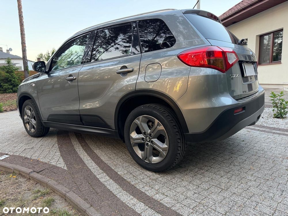 Suzuki Vitara 1.6 Comfort 2WD - 2