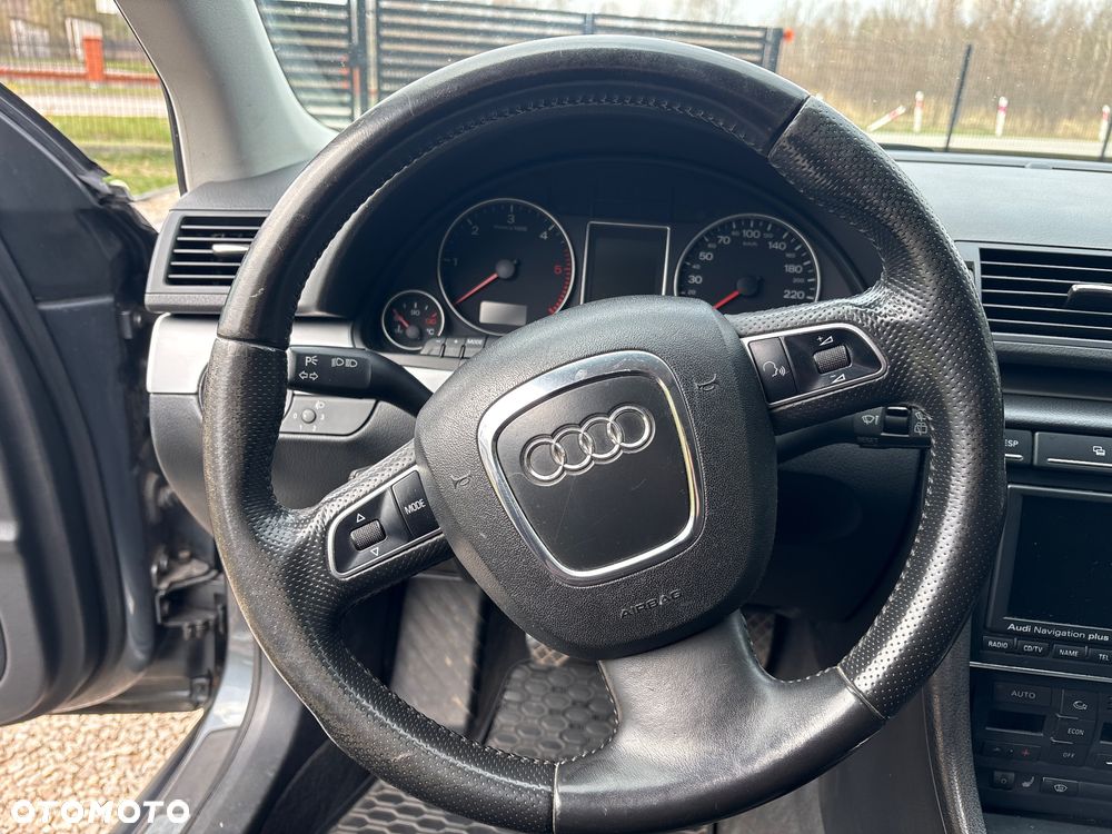 Audi A4 Avant - 19