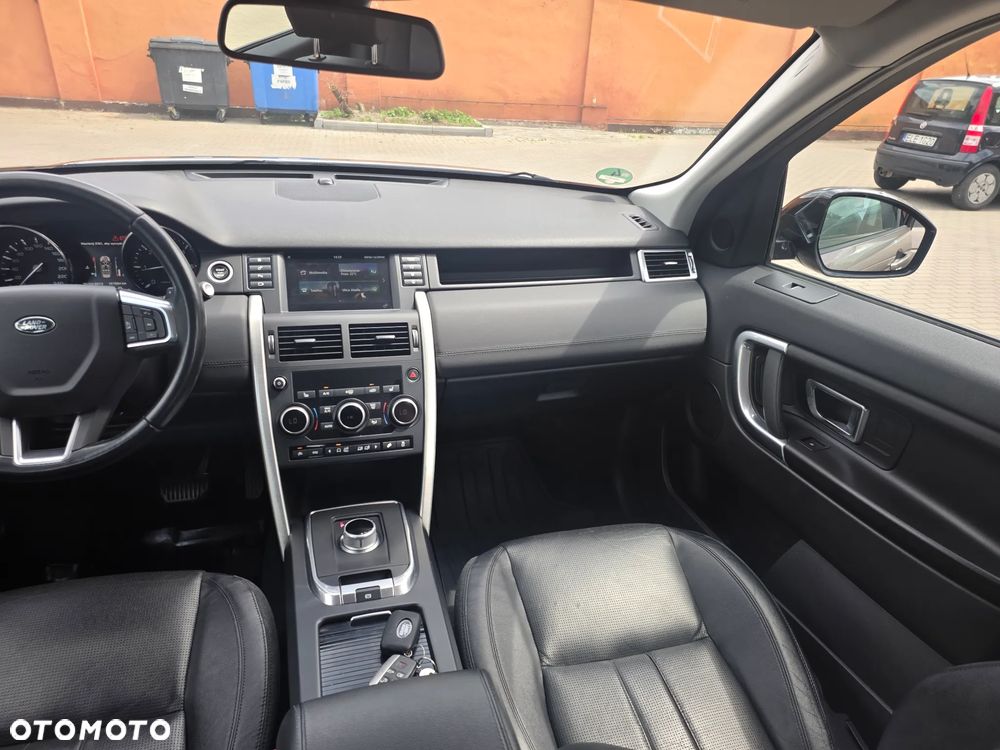 Land Rover Discovery Sport - 26