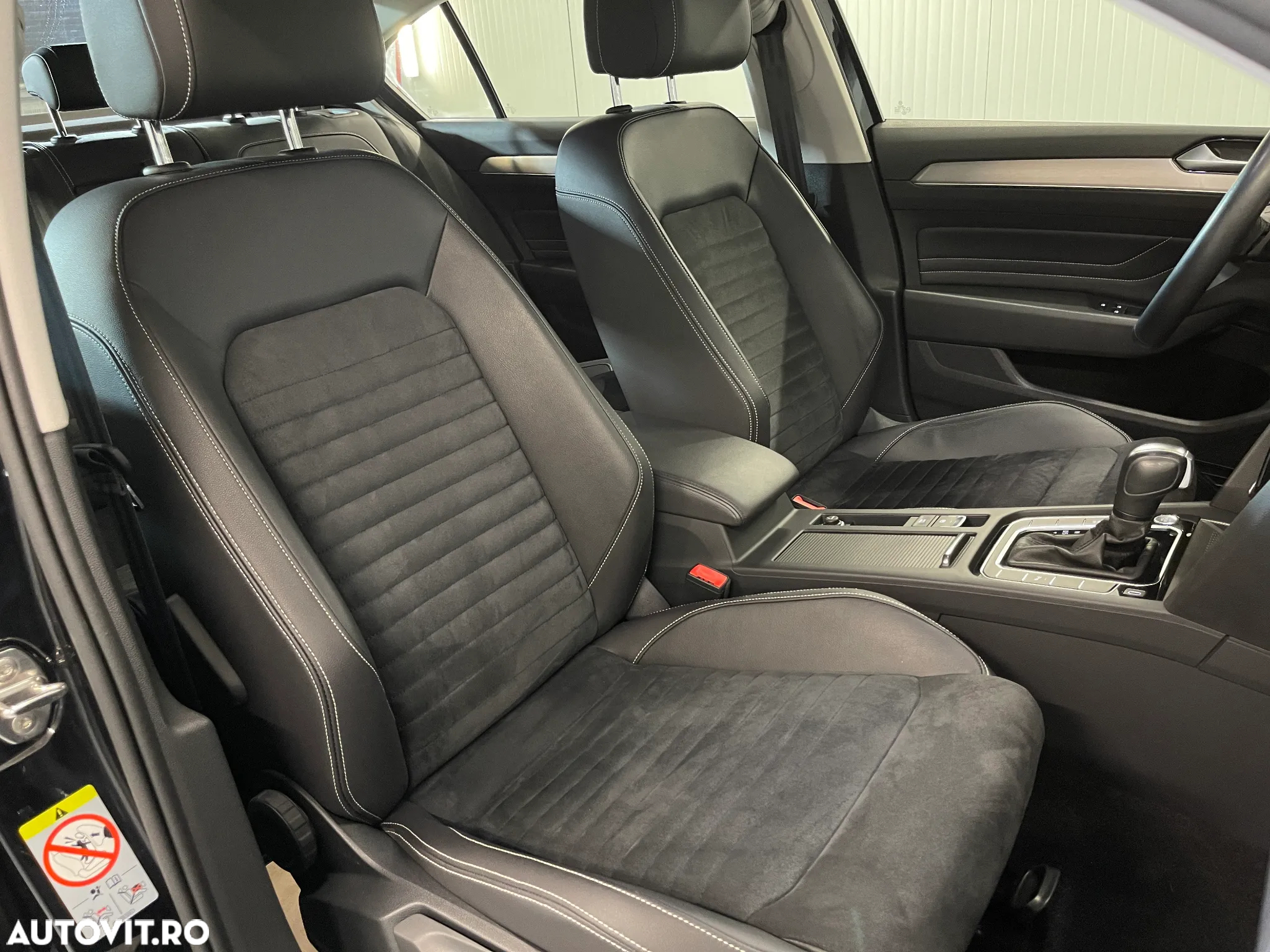 Volkswagen Passat 2.0 TDI DSG Highline - 9