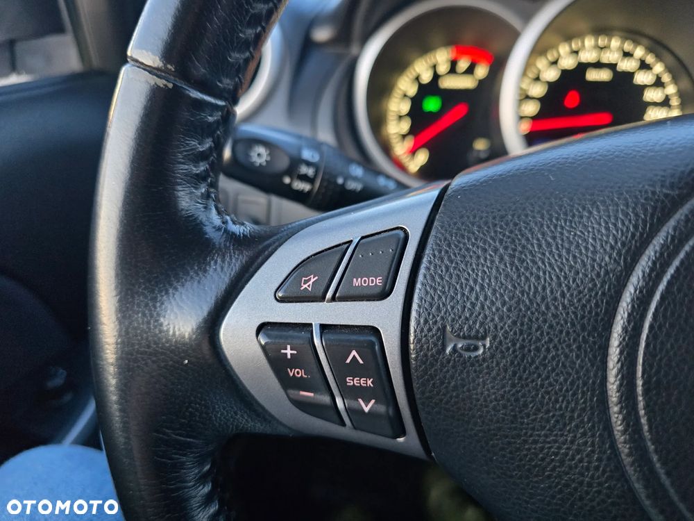 Suzuki Grand Vitara 2.4 Premium - 19