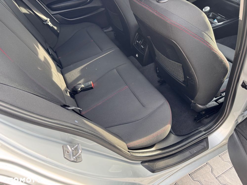 BMW Seria 1 116i Sport Line - 27